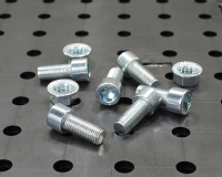 Болт по шестигранник М16x35 с гайкой